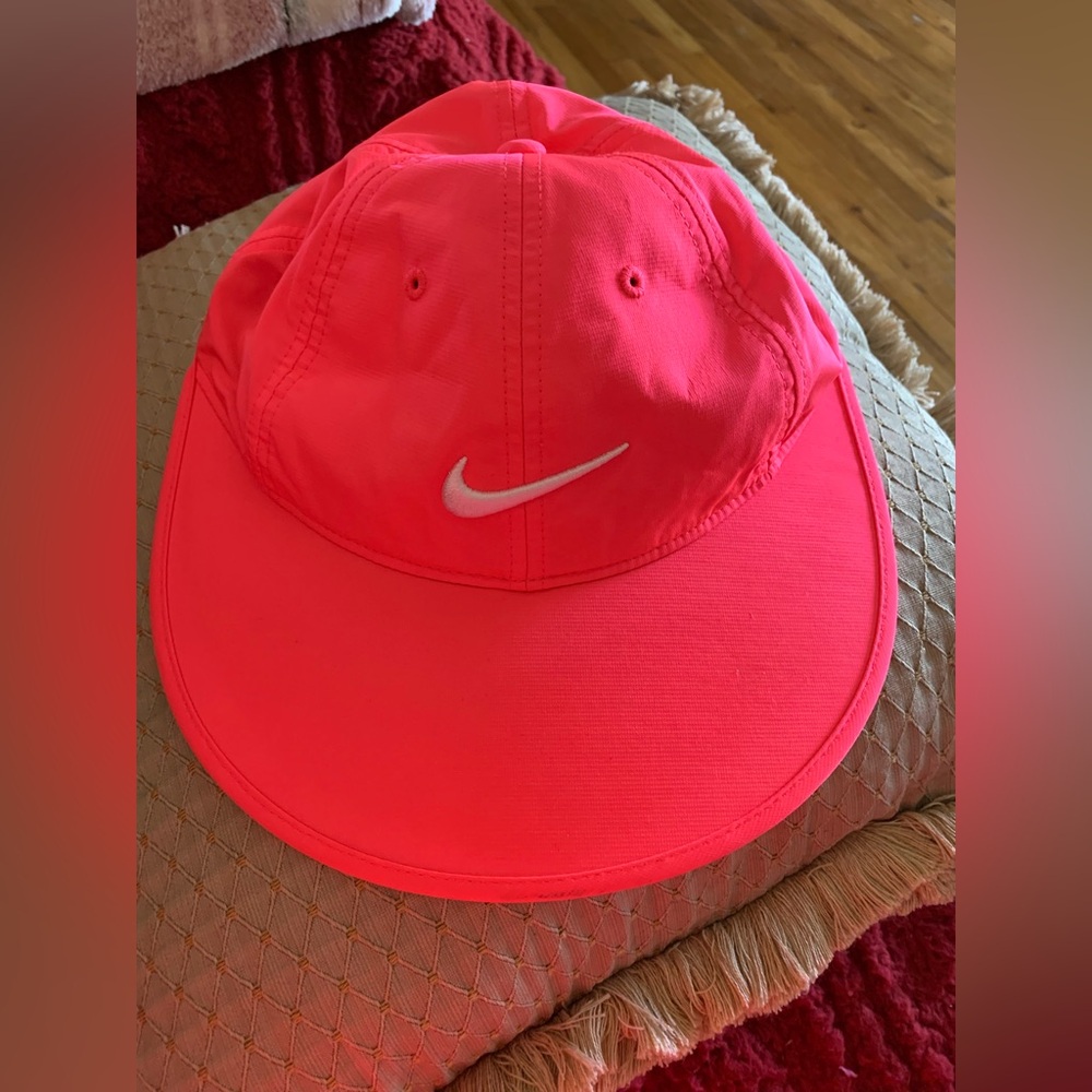 Nike watermelon pink flexfit golf cap